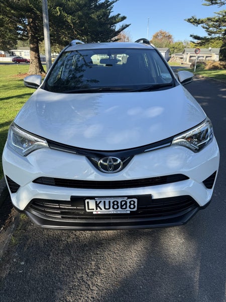 2018 Toyota RAV4 GX 2.0P Automatic SUV image 3