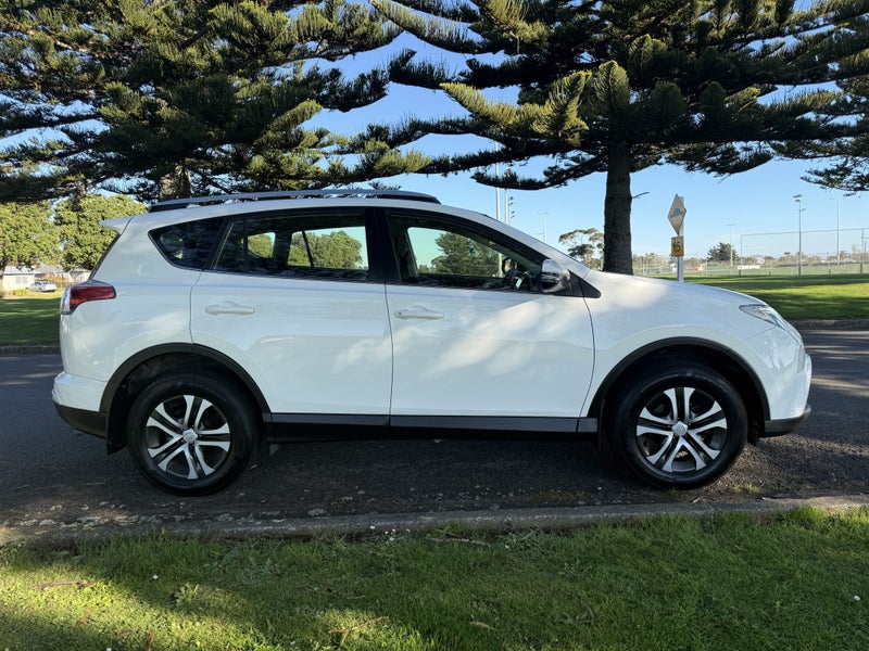 2018 Toyota RAV4 GX 2.0P Automatic SUV image 5