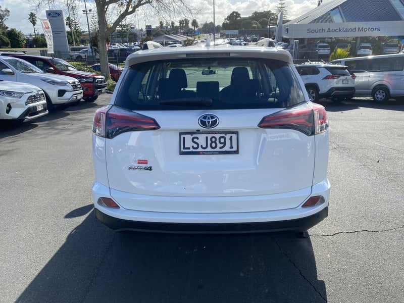 2018 Toyota RAV4 GX 2WD 2.0P SUV/5 CVT image 3