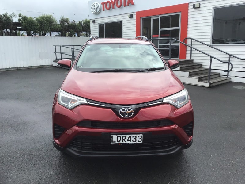 2018 Toyota RAV4 GX FWD 2.0P SUV image 2