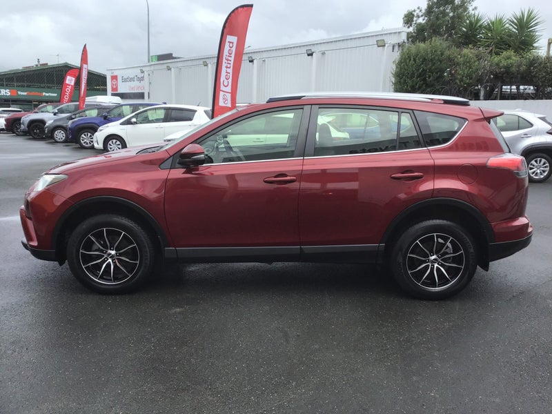 2018 Toyota RAV4 GX FWD 2.0P SUV image 4