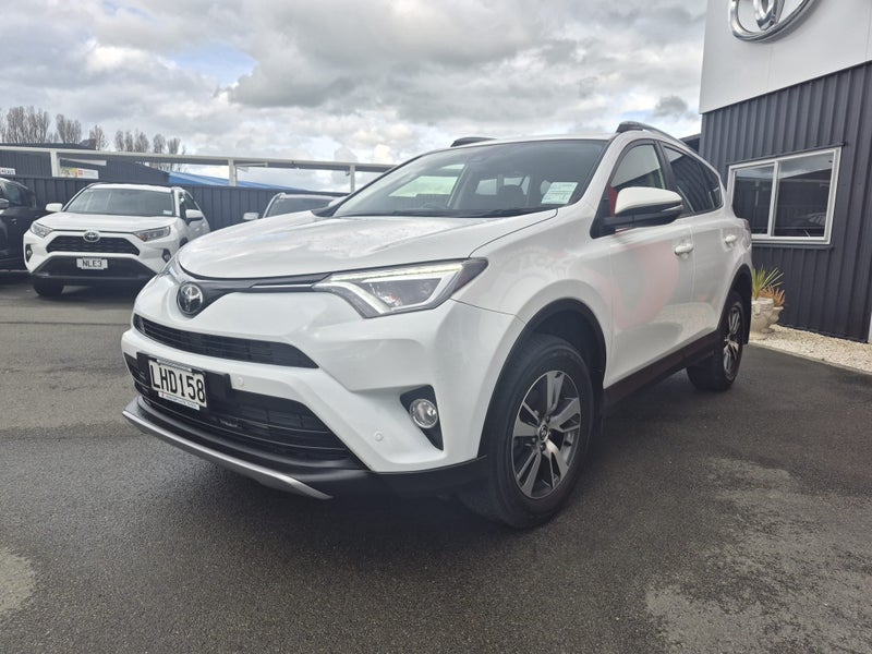 2018 Toyota RAV4 GXL 2.2DT Automatic SUV image 4