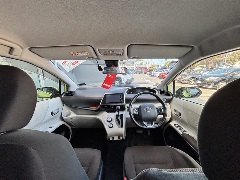 2018 Toyota Sienta 1.5 Hybrid G SPEC 7 SEATER image 2