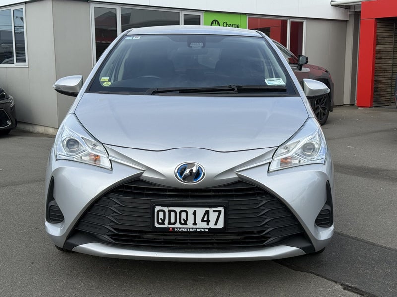 2018 Toyota Vitz 1.5 Hybrid F 5Dr Hatch CVT - C... image 5