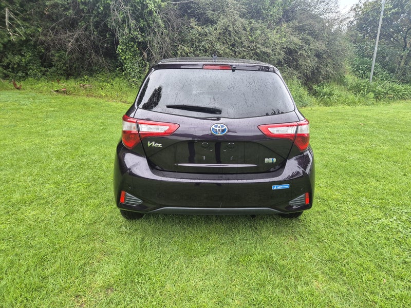 2018 Toyota Vitz 1.5 Hybrid F Safety Edition image 5