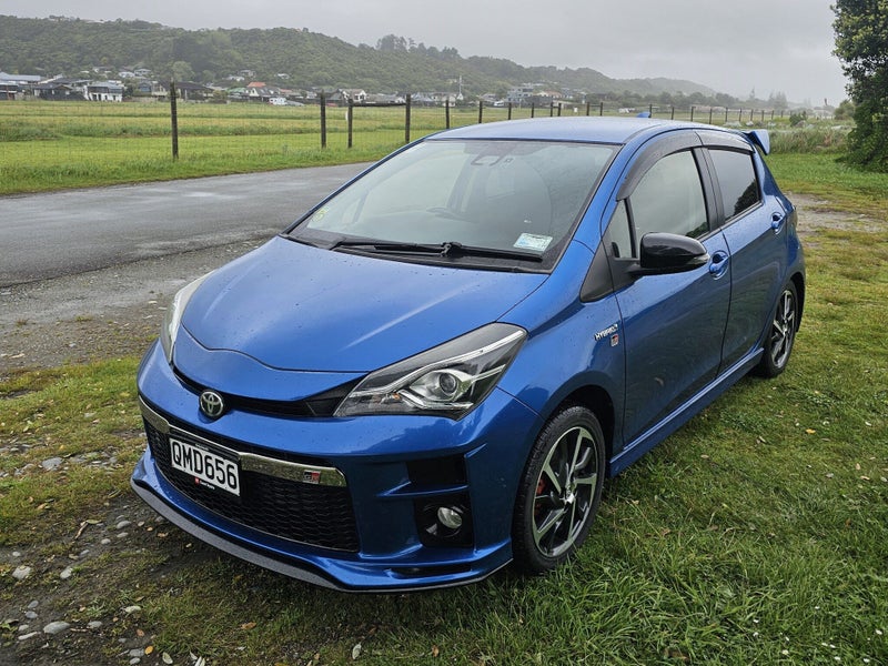 2018 Toyota Vitz 1.5 Hybrid GR Sport 5 Dr Hatch... image 2