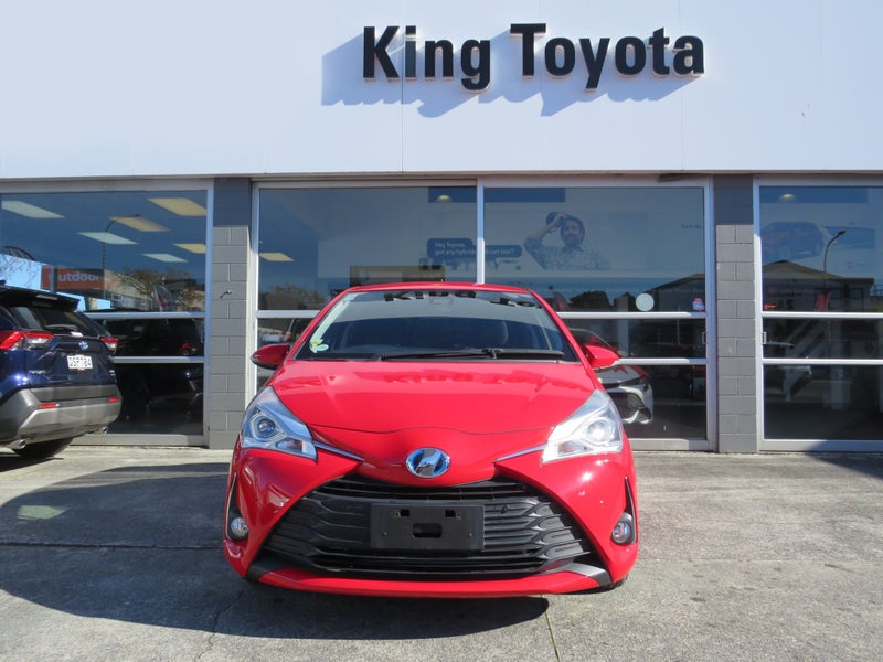 2018 Toyota Vitz 1.5 Hybrid Safety Edition II H... image 2