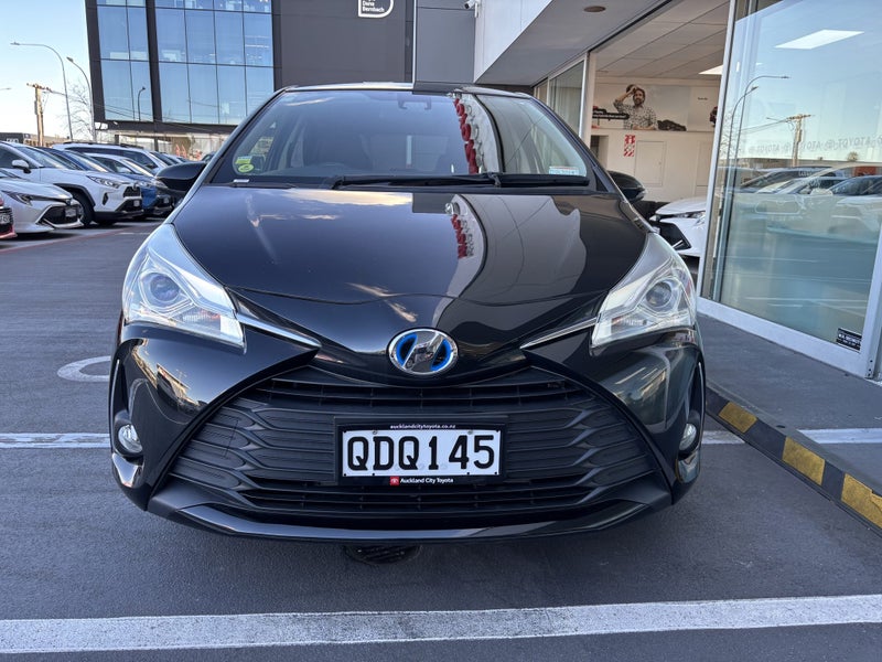 2018 Toyota Vitz 1.5 Hybrid U 5Dr Hatch CVT 2WD... image 5