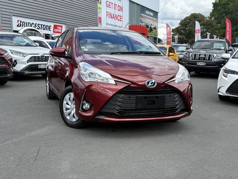 2018 Toyota Vitz 1.5L Hybrid image 5