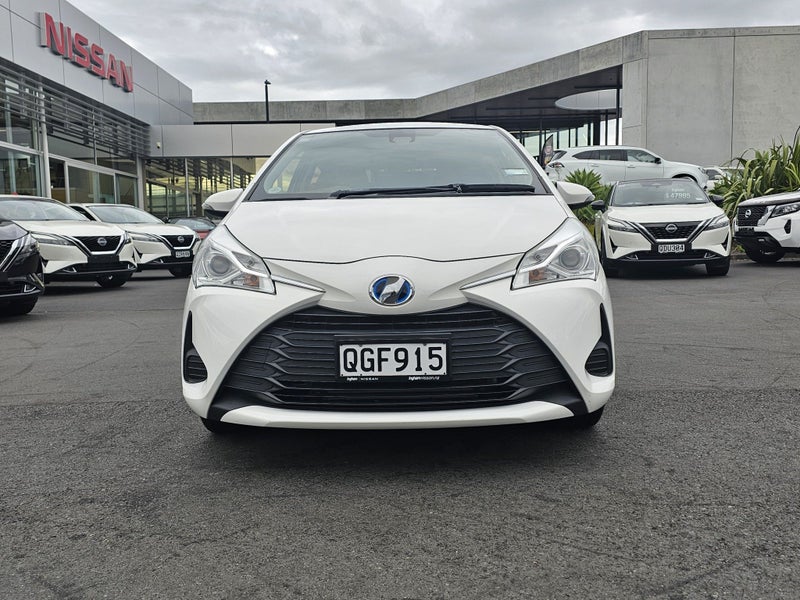 2018 Toyota Vitz 1.5P HYBRID image 3