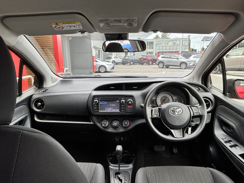 2018 Toyota Yaris GX 1.3 PETROL ECONOMICAL HATCH image 2