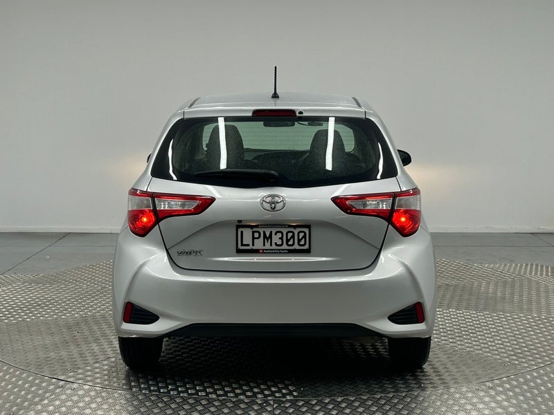 2018 Toyota Yaris GX 1.3P image 4