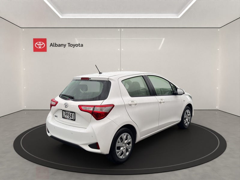 2018 Toyota Yaris GX 1.3P 4AT FWD HB/5D/5S (YSA... image 3