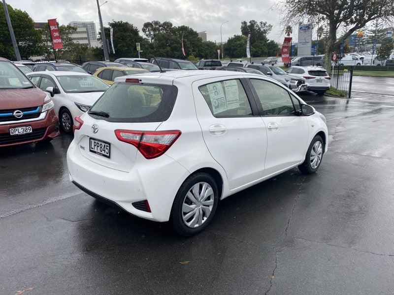 2018 Toyota Yaris GX 1.3P 4AT Hatch image 2