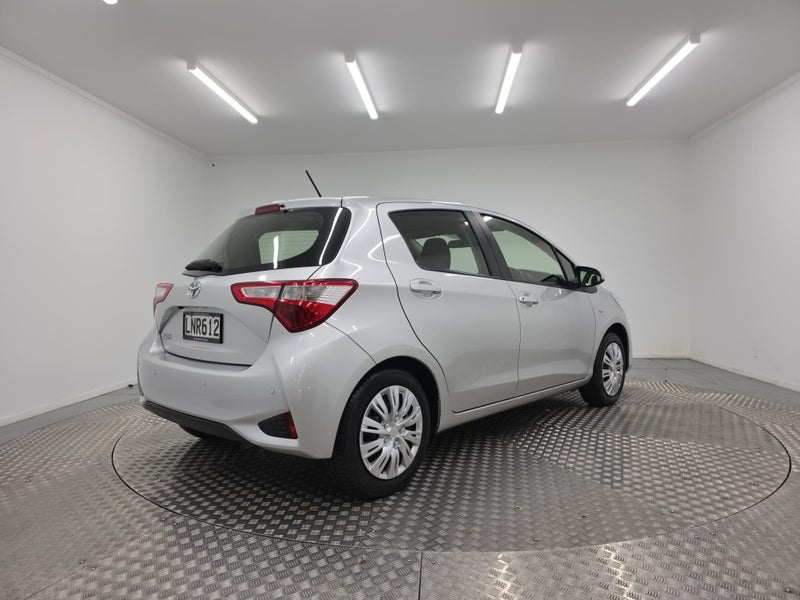 2018 Toyota Yaris GX 1.3P image 3