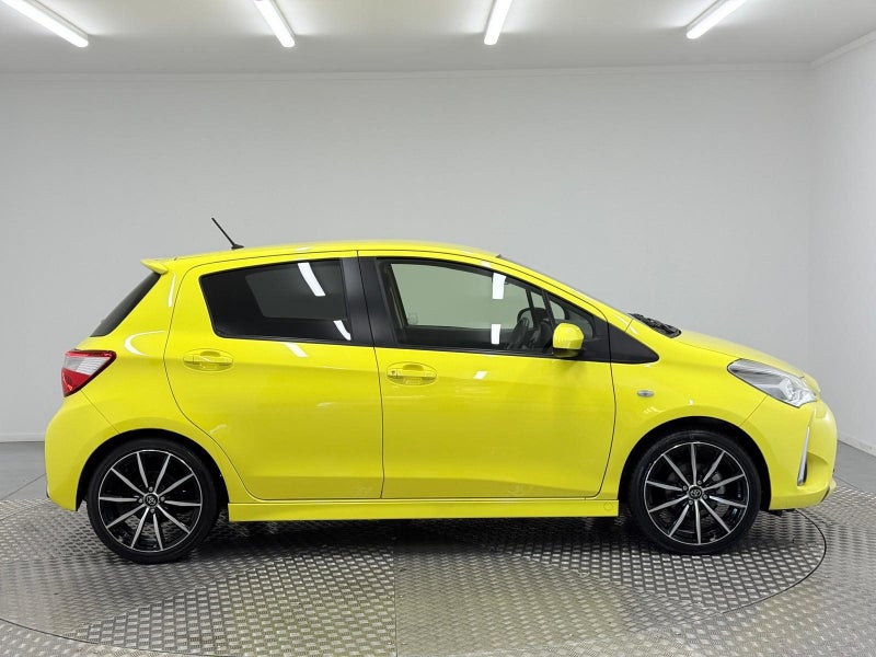 2018 Toyota Yaris ZR 1.5P image 2
