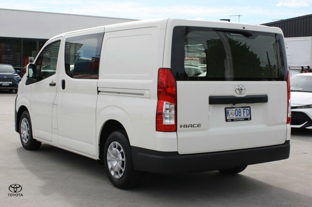 2020 Toyota Hiace LWB image 6
