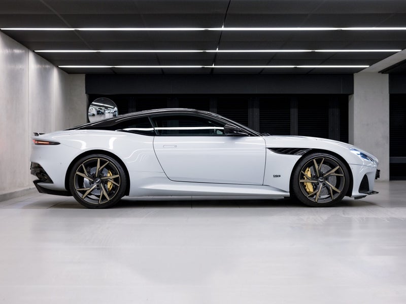 2019 Aston Martin DBS image 5