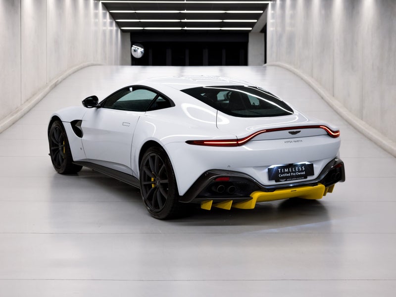 2019 Aston Martin Vantage Coupe image 2