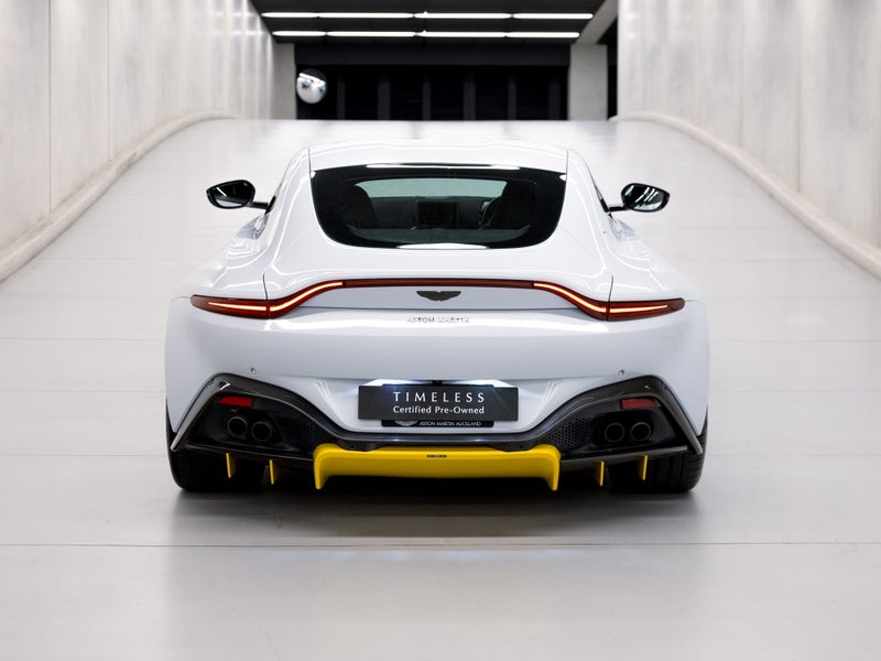 2019 Aston Martin Vantage Coupe image 4
