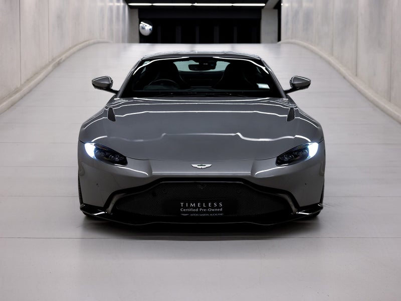 2019 Aston Martin Vantage Coupe image 3