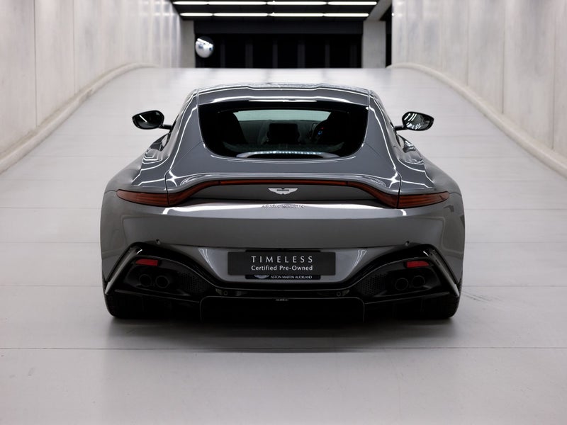 2019 Aston Martin Vantage Coupe image 4