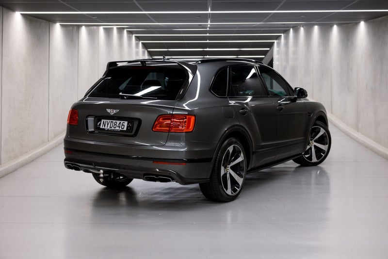 2019 Bentley Bentayga V8 image 3