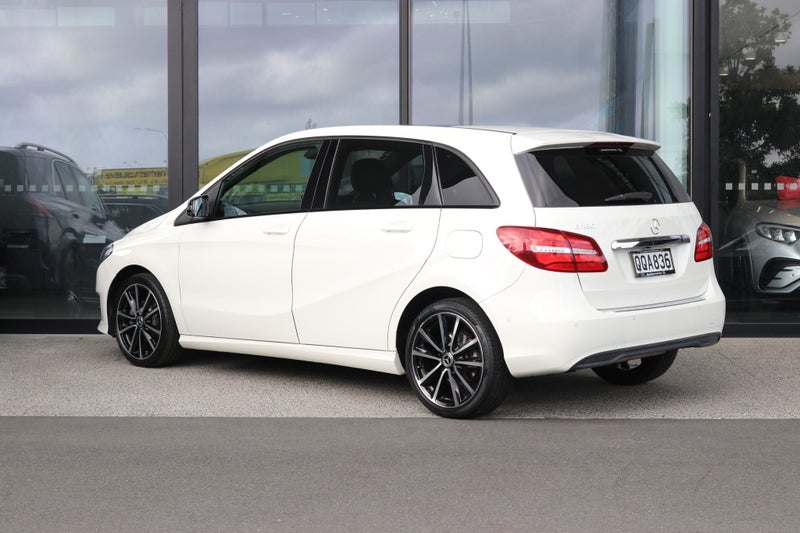 2019 Mercedes-Benz B 180 Facelift 1.6P - NZ New image 3