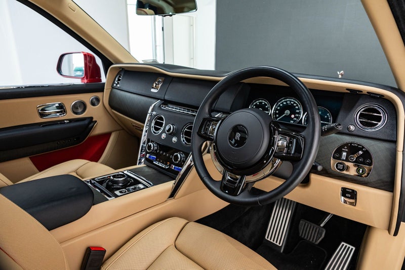 2019 Rolls-Royce Cullinan image 2