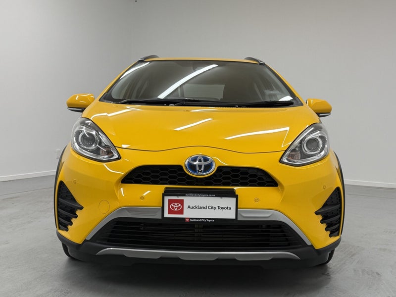 2019 Toyota Aqua 1.5 Hybrid Crossover image 4