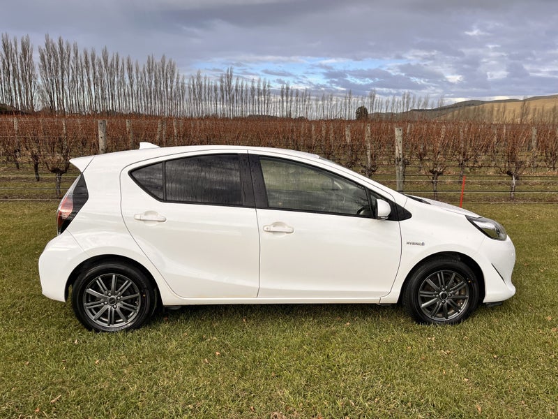 2019 Toyota Aqua 1.5 Hybrid G Soft Leather Sele... image 3