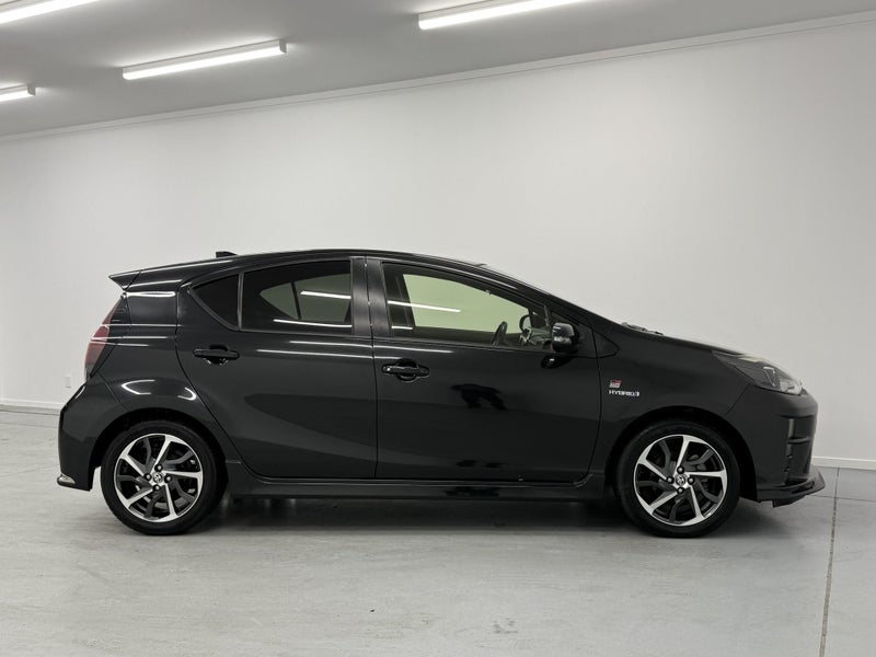 2019 Toyota Aqua 1.5 Hybrid GR Sport image 3