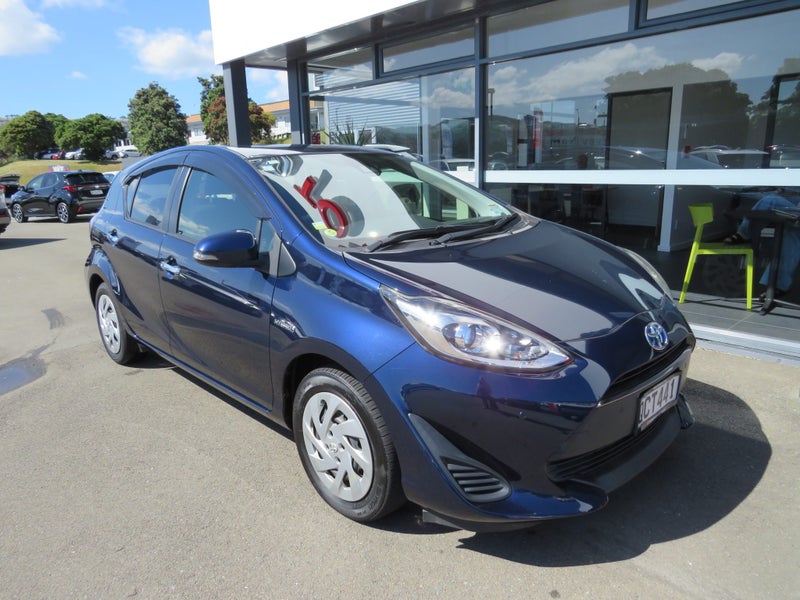 2019 Toyota Aqua 1.5 Hybrid S image 2