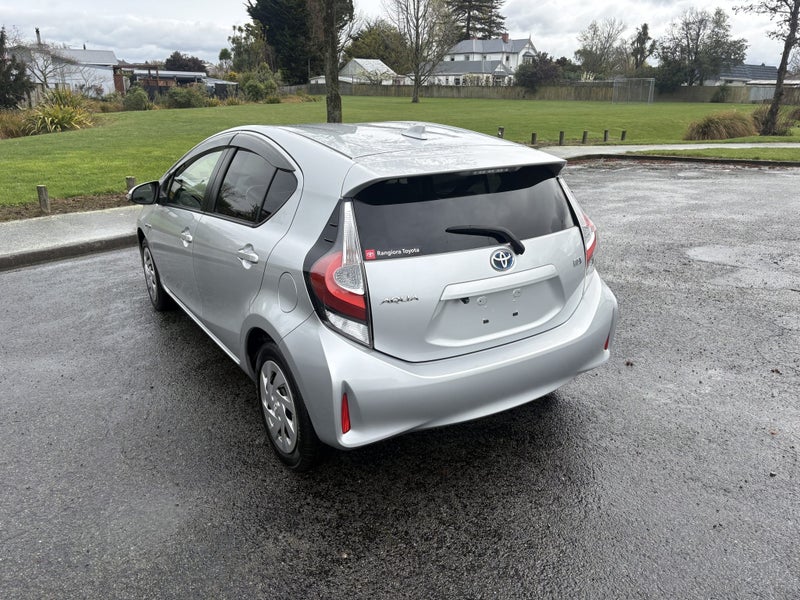 2019 Toyota Aqua 1.5 Hybrid S 5 Dr Hatch CVT 2WD image 2