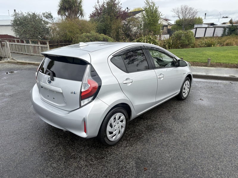 2019 Toyota Aqua 1.5 Hybrid S 5 Dr Hatch CVT 2WD image 5