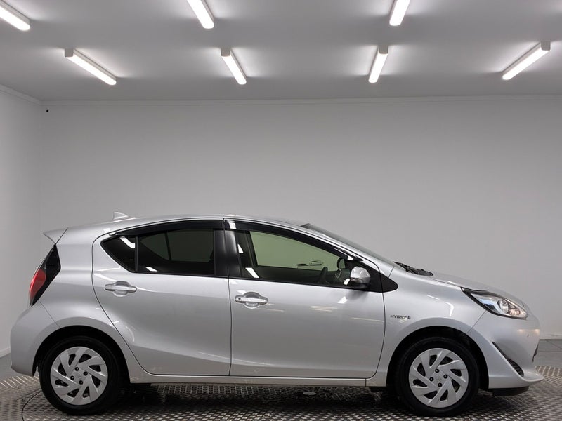 2019 Toyota Aqua 1.5 Hybrid S image 2