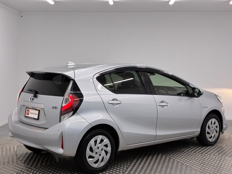 2019 Toyota Aqua 1.5 Hybrid S image 3