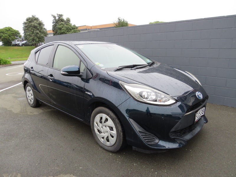 2019 Toyota Aqua 1.5 Hybrid S image 2