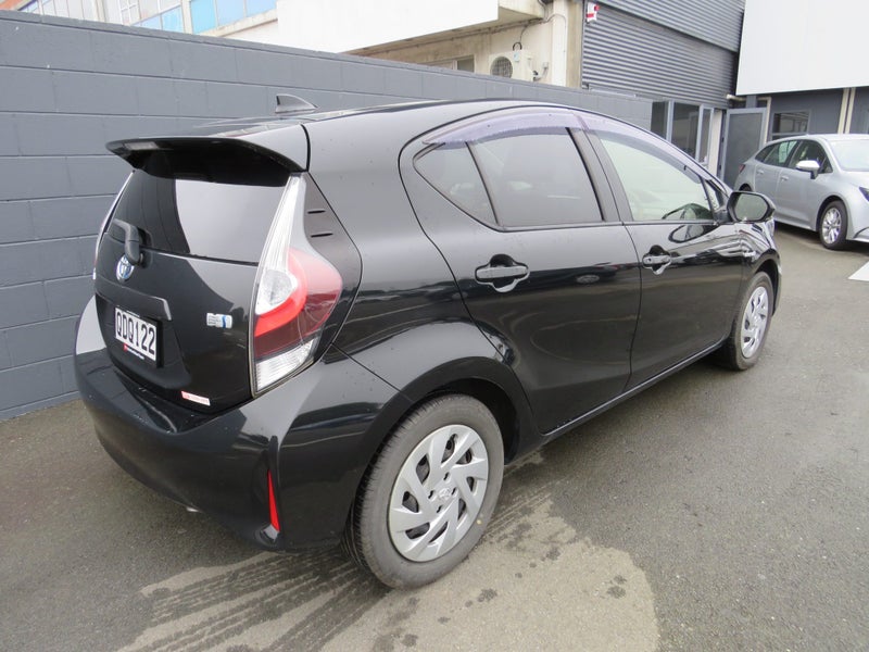 2019 Toyota Aqua 1.5 Hybrid S image 5