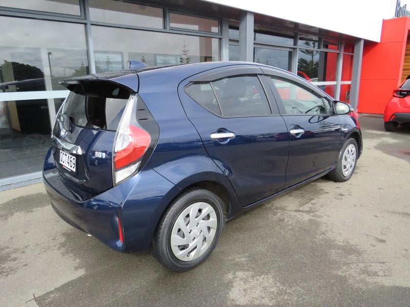 2019 Toyota Aqua 1.5 Hybrid S image 5