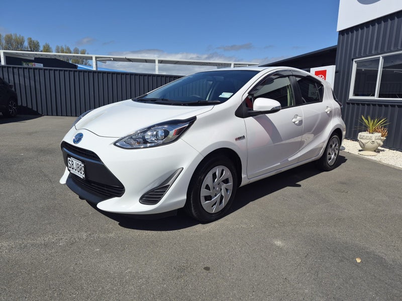 2019 Toyota Aqua 1.5 Hybrid S Automatic Hatch image 5