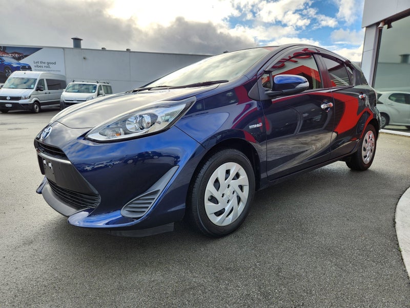 2019 Toyota Aqua 1.5 Hybrid S Hatch - Certified... image 4