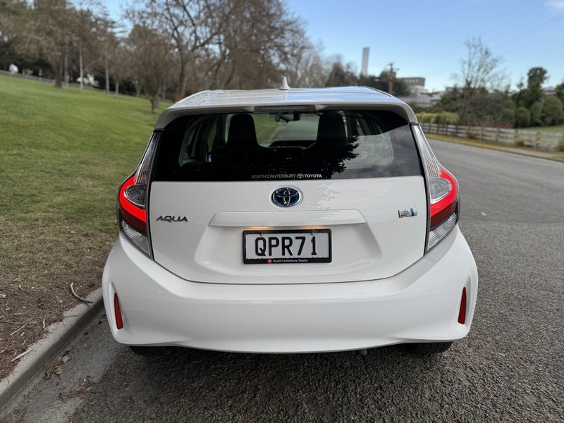 2019 Toyota Aqua 1.5 L 5Dr Hatch image 5