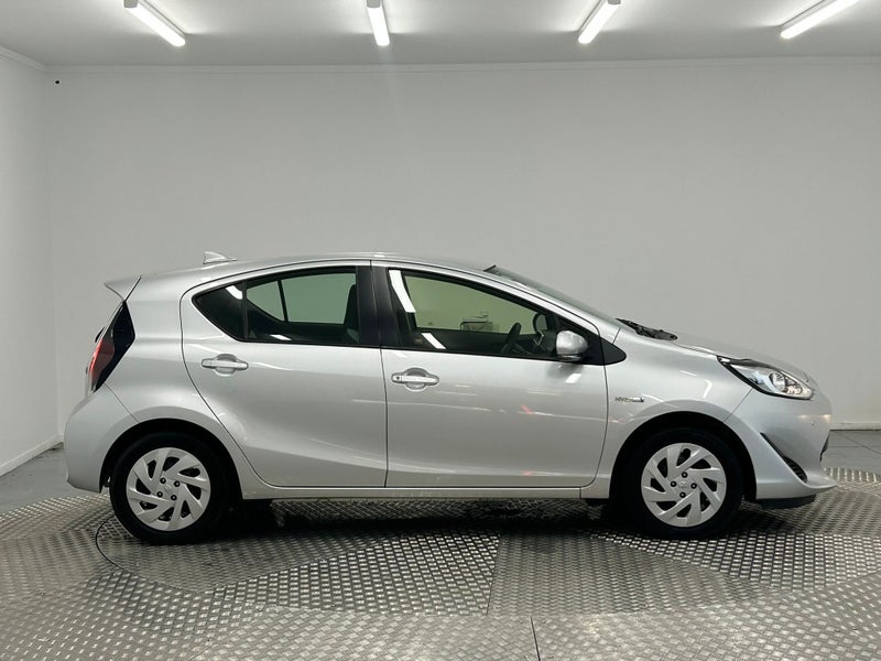 2019 Toyota Aqua 1.5 S image 2