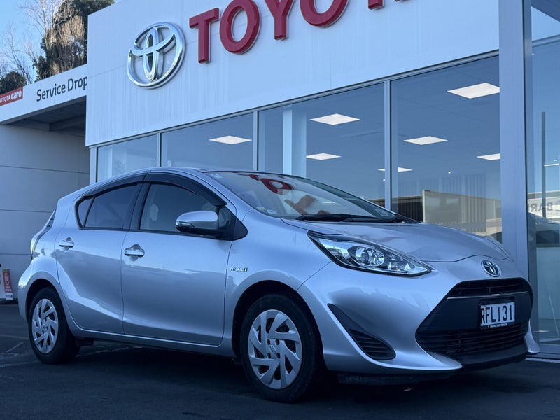 2019 Toyota Aqua 1.5L HYBRID S image 1