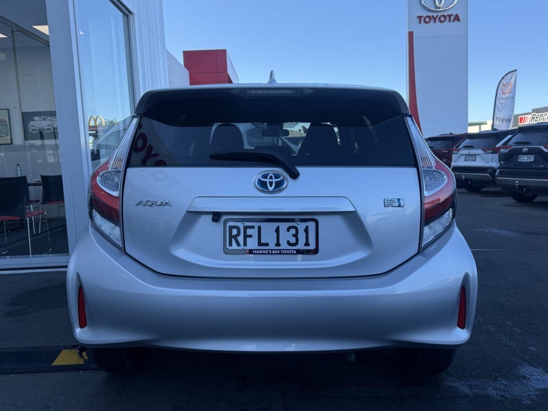 2019 Toyota Aqua 1.5L HYBRID S image 4