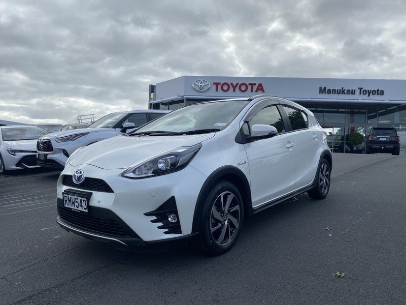 2019 Toyota Aqua 1.5P Hybrid Crossover image 5