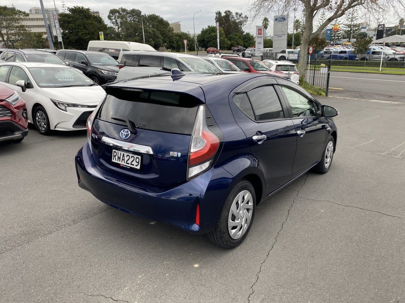 2019 Toyota Aqua 1.5P Hybrid S Style Hatch image 2