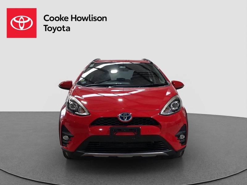 2019 Toyota Aqua Crossover Hybrid image 2