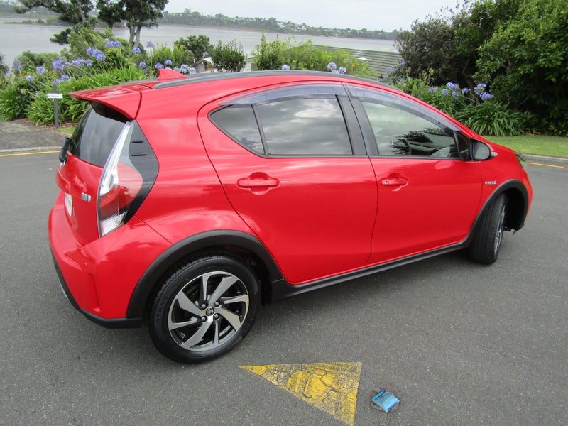 2019 Toyota Aqua Hybrid 1.5 image 5